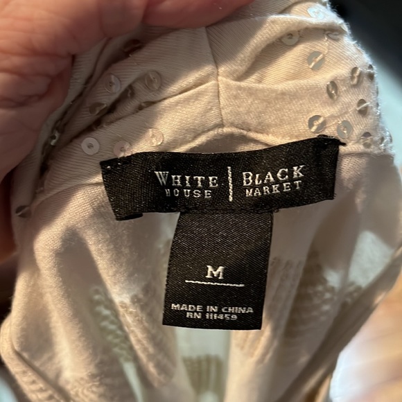 White House Black Market Top🌹Gorgeous - Picture 9 of 9